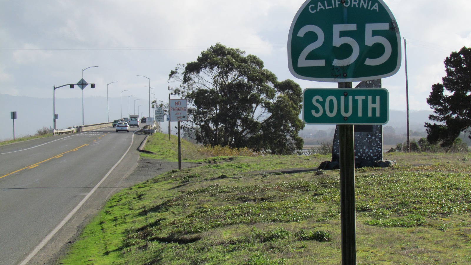 California Route 255 southbound near Eureka, the detour for the U.S. 101 bridge closure