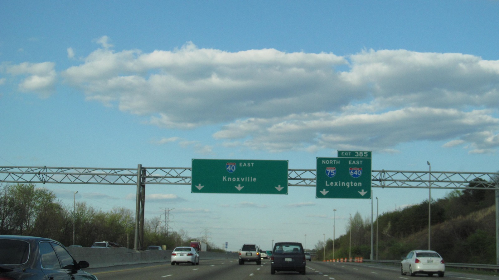 Eastbound Interstate 40 near Knoxville, Tennessee, showing multilane highway traffic in daylight