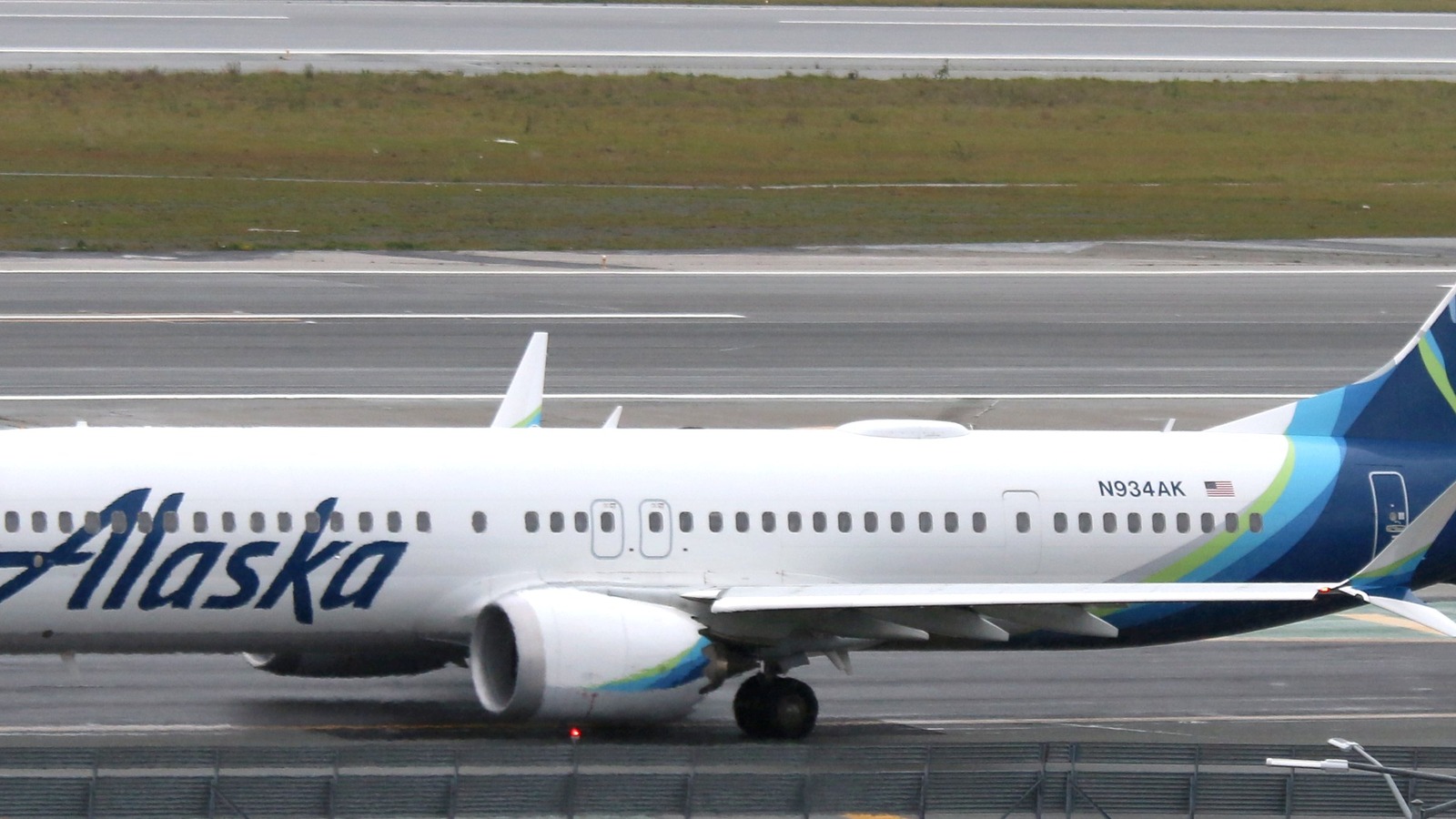 Alaska Airlines Boeing 737 MAX 9 aircraft at San Francisco International Airport