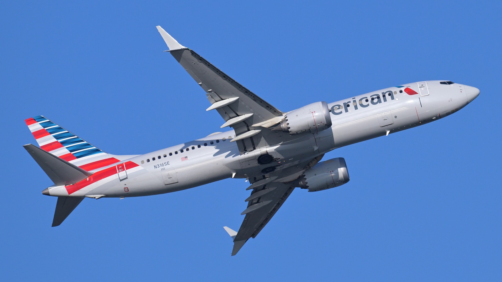 American Airlines Boeing 737 MAX 8 climbing after departure from Boston