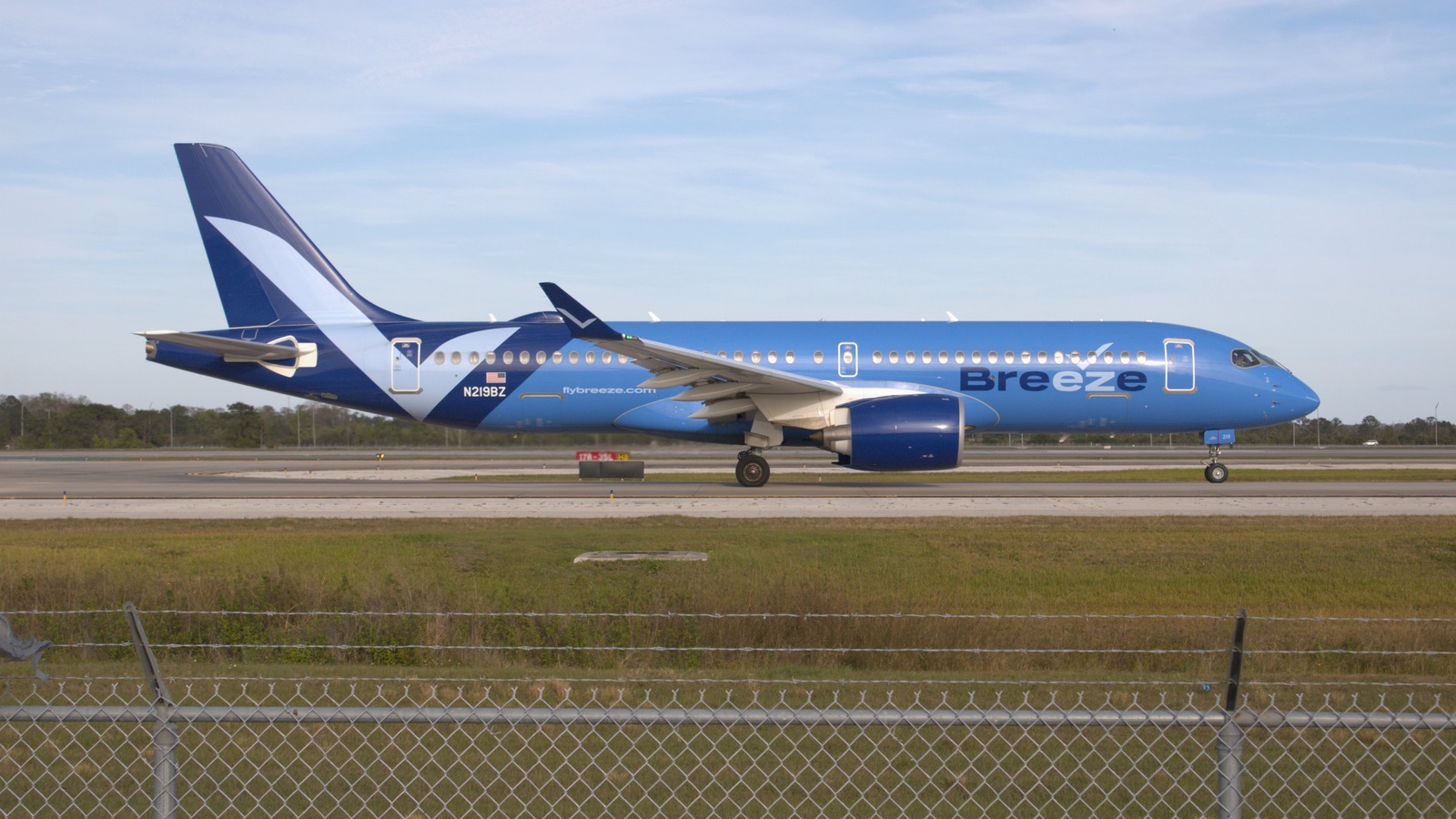 Breeze Airways Airbus A220 N219BZ at Orlando International Airport on March 11, 2024