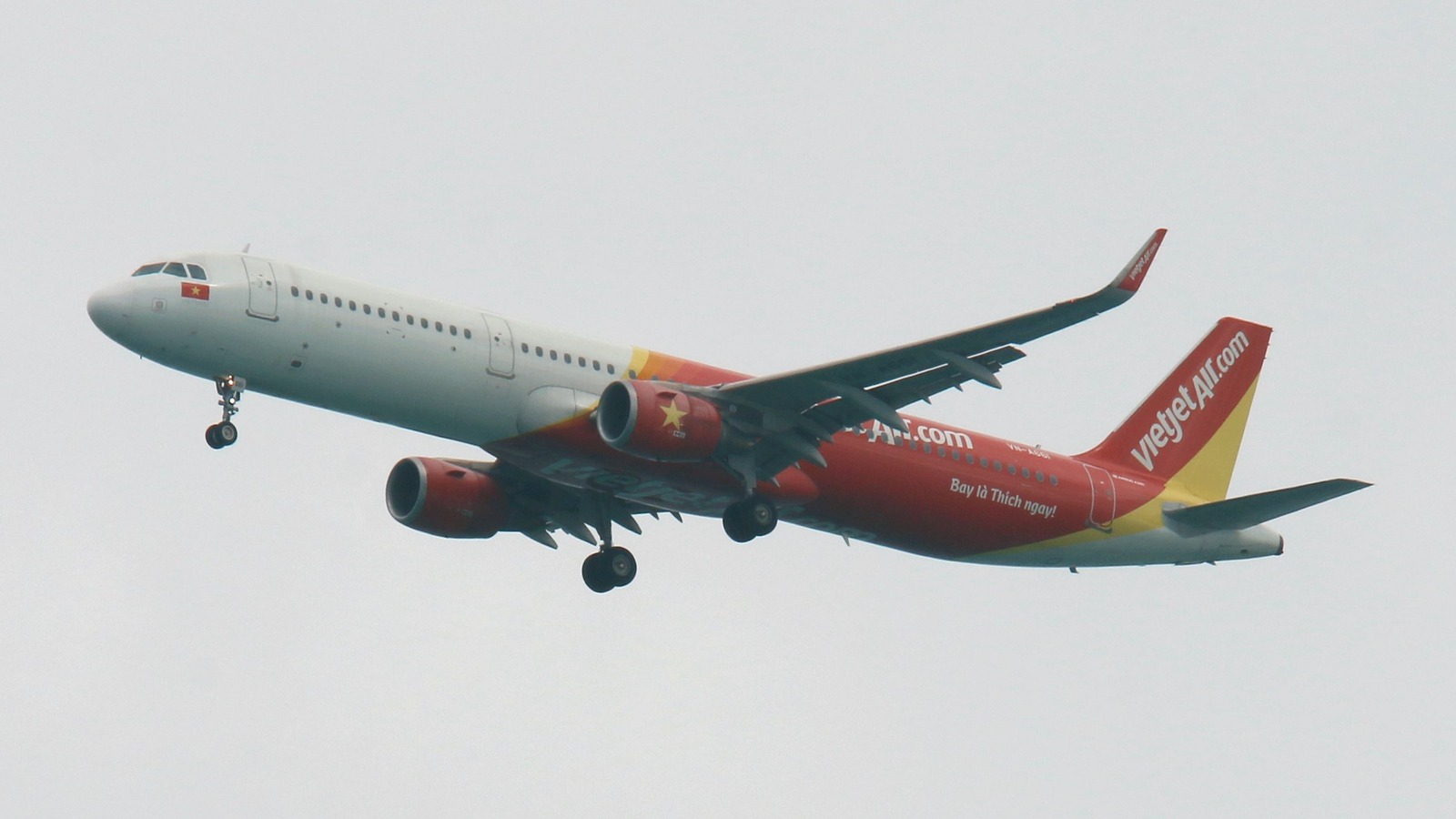 VietJet Air Airbus A321 aircraft at Singapore Changi airport