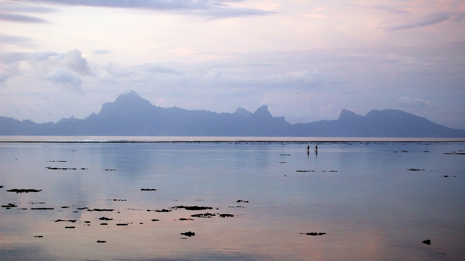 The mountains of Moorea viewed across the water from Tahiti